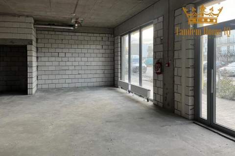 Do wynajęcia lokal handlowo-usługowy 54m2 Włochy, osiedle
