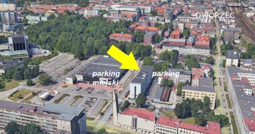 Parter, obok parkingu. WYPOSAŻONE. Media w cenie 