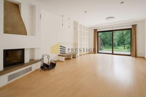 Elegant Home with Garden Sauna in Konstancin