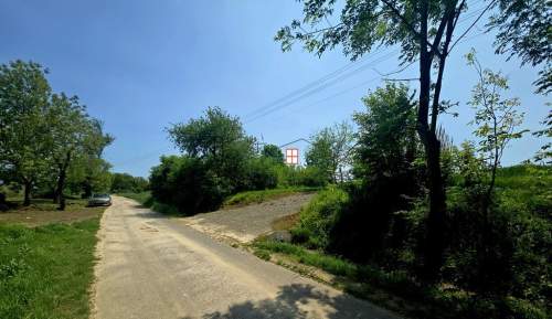 Sprzedam ładną działkę w Morawsku 