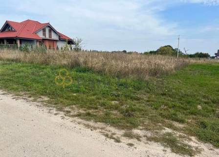 Atrakcyjna DZIAŁKA budowlna w LIPNIE 900m2