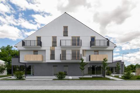 4 pokojowe mieszkanie z balkonem