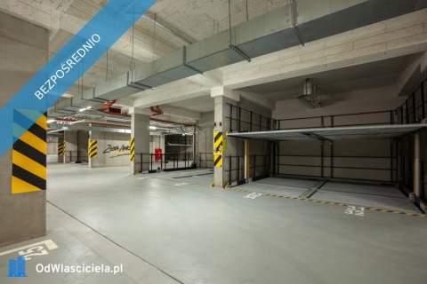Wysoki standard, wykończone 2 pokoje z balkonem