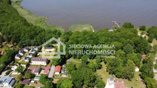 Urokliwy ośrodek nad morzem i jeziorem Nowęcin