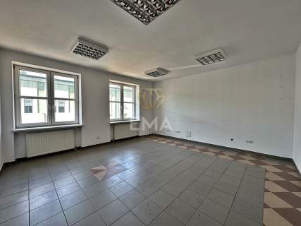 Lokal użytkowy w centrum 127 m2.