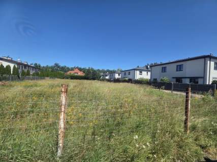 Falenica, pozwolenie na 7 lokali, projekt