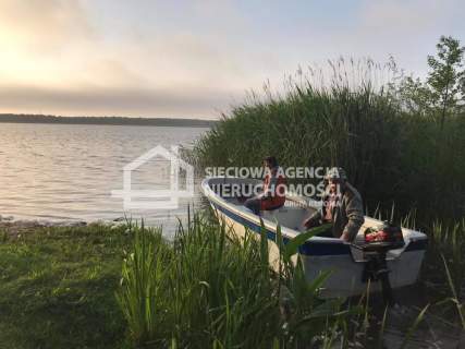 Urokliwy ośrodek nad morzem i jeziorem Nowęcin