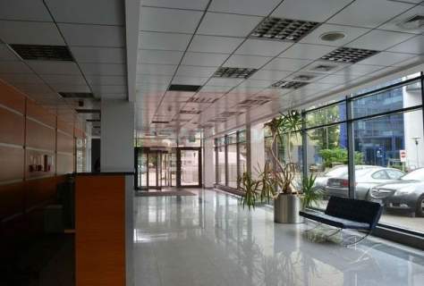 Nieruchomość komercyjna do wynajęcia, 69 m2, Warszawa