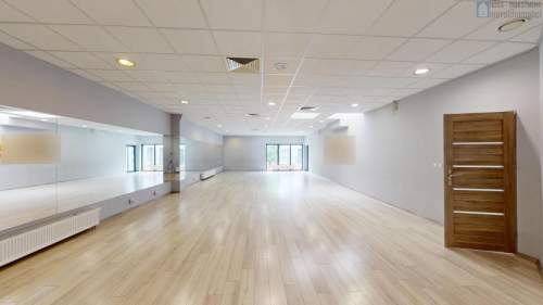 3 duże sale ćwiczęń c.o. miejskie ścisłe centrum