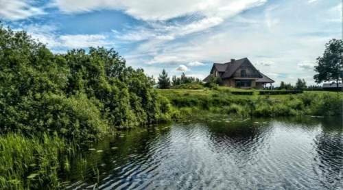 Działka budowlana z widokiem na jezioro