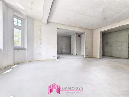 Apartament klasy premium w odrestaurowanej willi