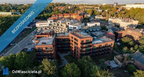 Wysoki standard, wykończone 2 pokoje z balkonem