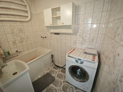 Mieszkanie 4 pok. na sprzedaż - 77,83m2