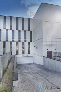 Piękny lokal handlowy, witryny 