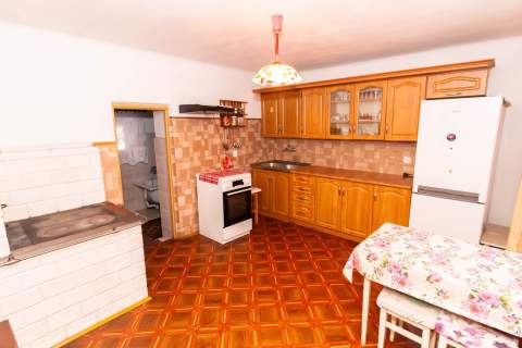 Dom 76,9m2 domek gościnny działka 1900m2