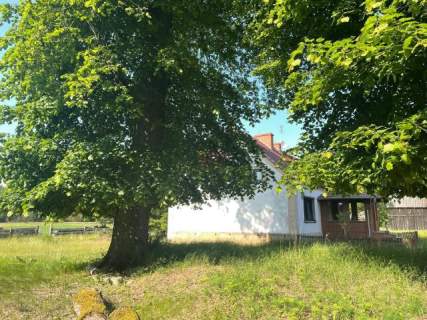 Na sprzedaż wyjątkowa nieruchomość - dom działki