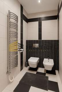Ekskluzywny Apartament z Prywatnym Patio Prestiż