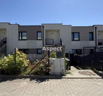 Apartament z ogródkiem i miejscem parkingowym