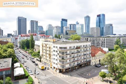 Na Mirowie odnowione, rozkładowe z klimatyzacją