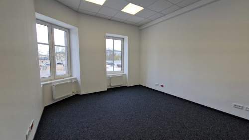 Lokale biurowo-użytkowe, Łódź, Górna, Suwalska 16