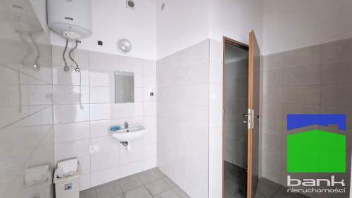 Teofilów - pow. magazynowo - biurowa 512 m2