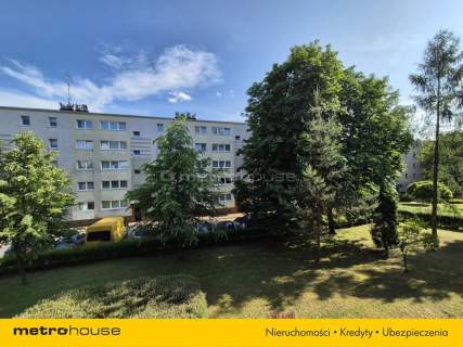 3 pokoje, balkon, 1 piętro