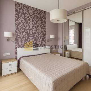 Ekskluzywny Apartament z Prywatnym Patio Prestiż