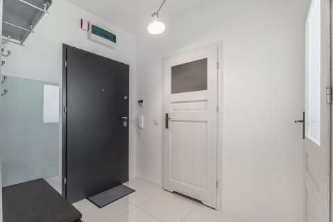 Od właściciela, 2 pokoje balkon i wyposażenie gratis.