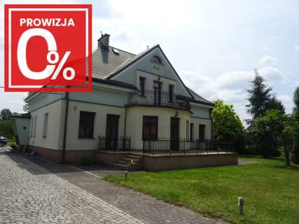 DOM Z DUŻĄ DZIAŁKĄ i budynkami pod działalność