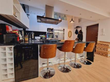 APARTAMENT Z WIDOKIEM NA OGRODY I PANORAMĘ MIASTA