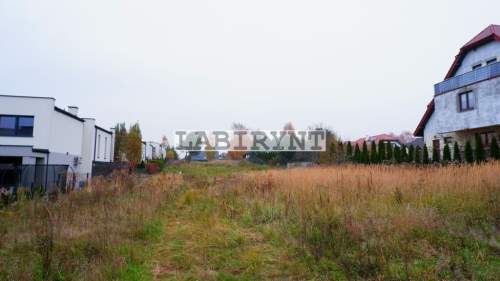 Parkitka, budowlana, 645m2, wymiary 19x34, media