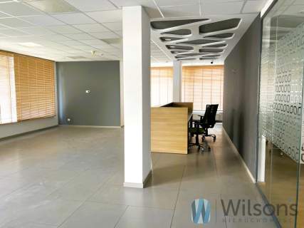 Duży lokal z ogródkiem 272 m2 dwa wejścia