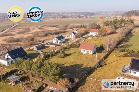 Duża działka z domem w stanie surowym zamkniętym
