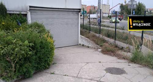 chłodnia z garażami, biurem oraz parkingiem