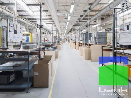 Teofilów - hala 5640 m2 z biurami 470 m2, parter