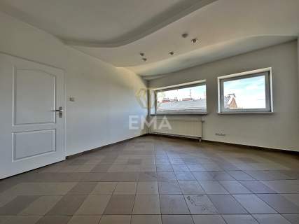 Lokal użytkowy w centrum 79m2
