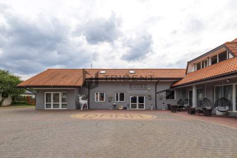 Gotowy biznes sala bankietowa i pokoje hotelowe