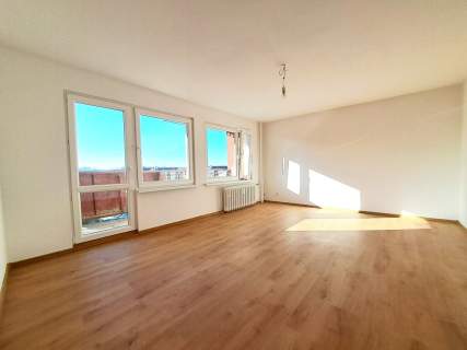 2-3 Pok-53M2-ŚWIEŻO PO REMONCIE-CO.MIEJSKIE-BALKON