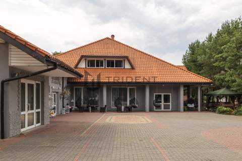 Gotowy biznes sala bankietowa i pokoje hotelowe