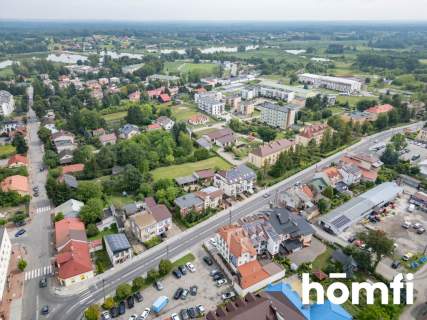 Budynek handlowo-usługowy w Centrum Opola Lub.
