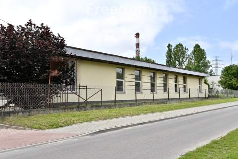 Lokal 168 m z ogrodzonym terenem   Koniecpol