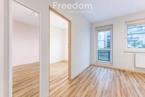 2 pokoje na Skoroszach Garaż Balkon Parter