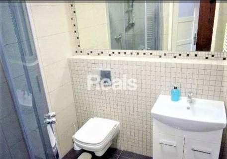 Hostel, dwa budynki, 17 pokoi, całość wynajęta