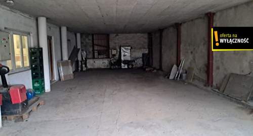 chłodnia z garażami, biurem oraz parkingiem