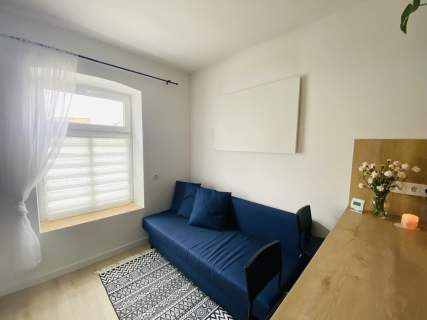 Po remoncie, oddzielna sypialnia21m2suterena21m,centrum