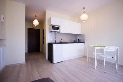 Cicha kawalerka w apartamentowcu - Pograniczna 26