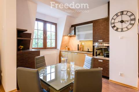 Apartament z widokiem na jezioro Jeziorak