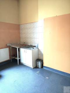 Lokal Komercyjny Zakopiańska 79 m2 media w cenie