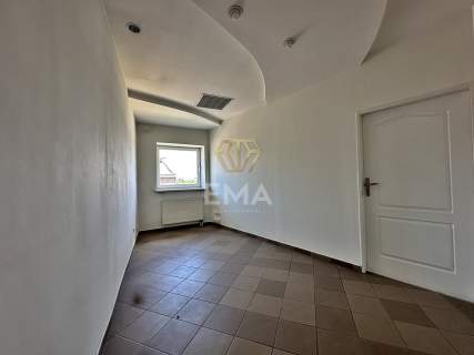 Lokal użytkowy w centrum 79m2