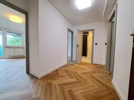 -ROZKŁAD-ŚWIEŻO PO REMONCIE-CO.MIEJSKIE-BALKON 7m2